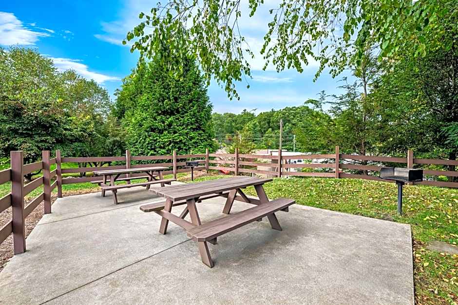 La Quinta Inn & Suites by Wyndham Boone University