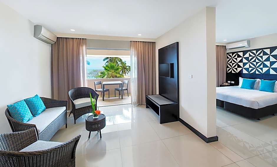 Tanoa International Dateline Hotel