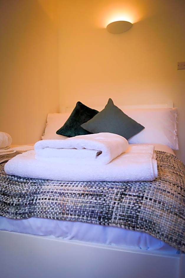 Lemon Tree Rooms - Newly Refurbished Coastal Stay