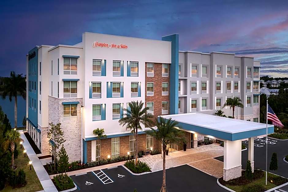Hampton Inn & Suites Naples South