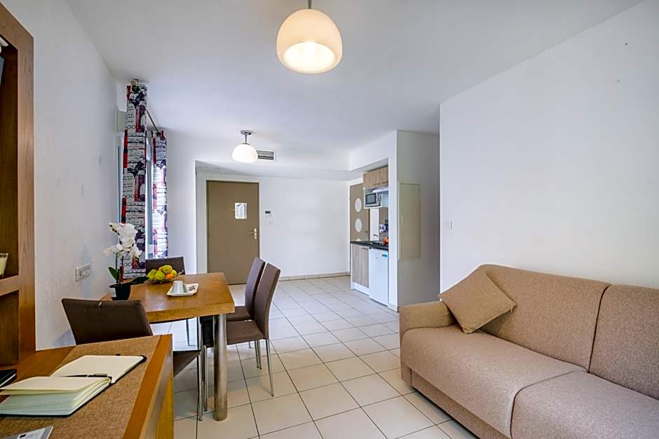 Comfort Aparthotel Antibes Le Maestria