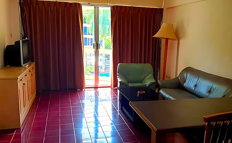 walking street hostel by new wave