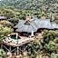 Tshwene Lodge