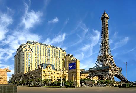 The Parisian Macao