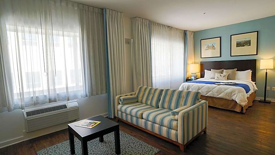 The Banyan Hotel Fort Myers, Tapestry Collection by Hilton