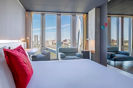 Nhow Premium Room with Skyline View