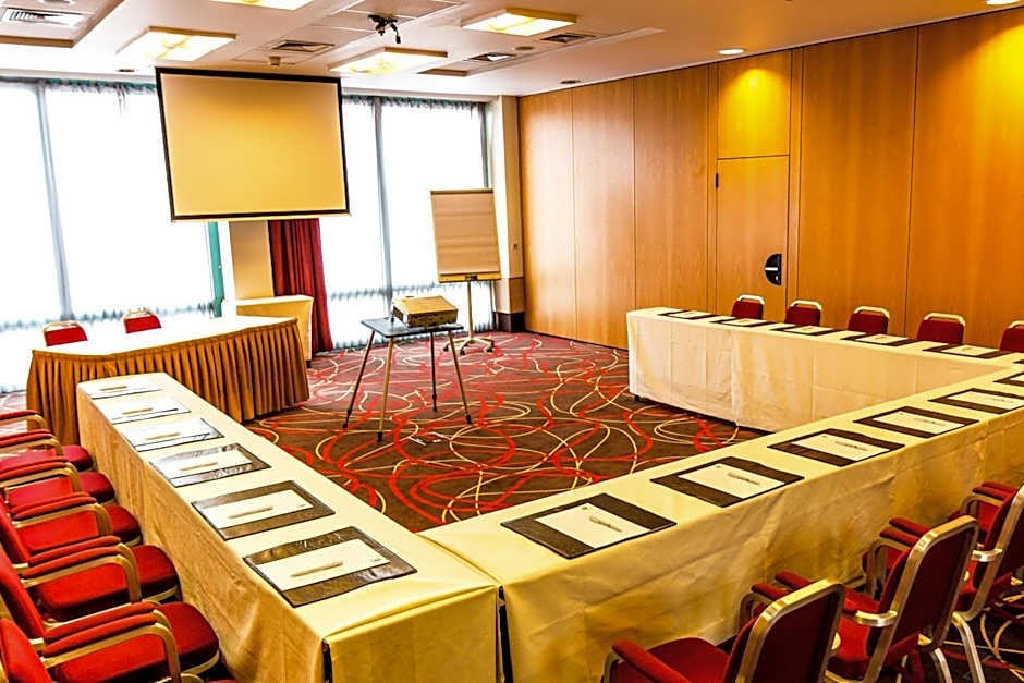 Holiday Inn Budapest-Budaörs By IHG