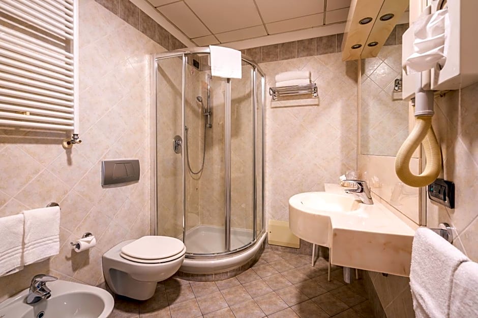 Hotel Parisi