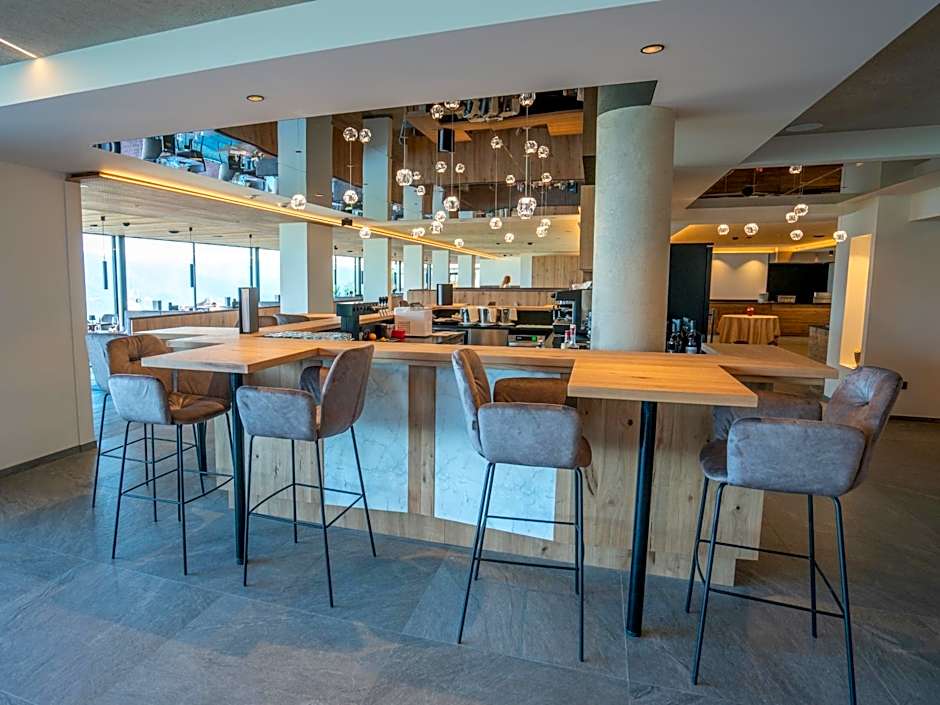 Hotel Purvita - Ski In Ski Out - Infinity Pool