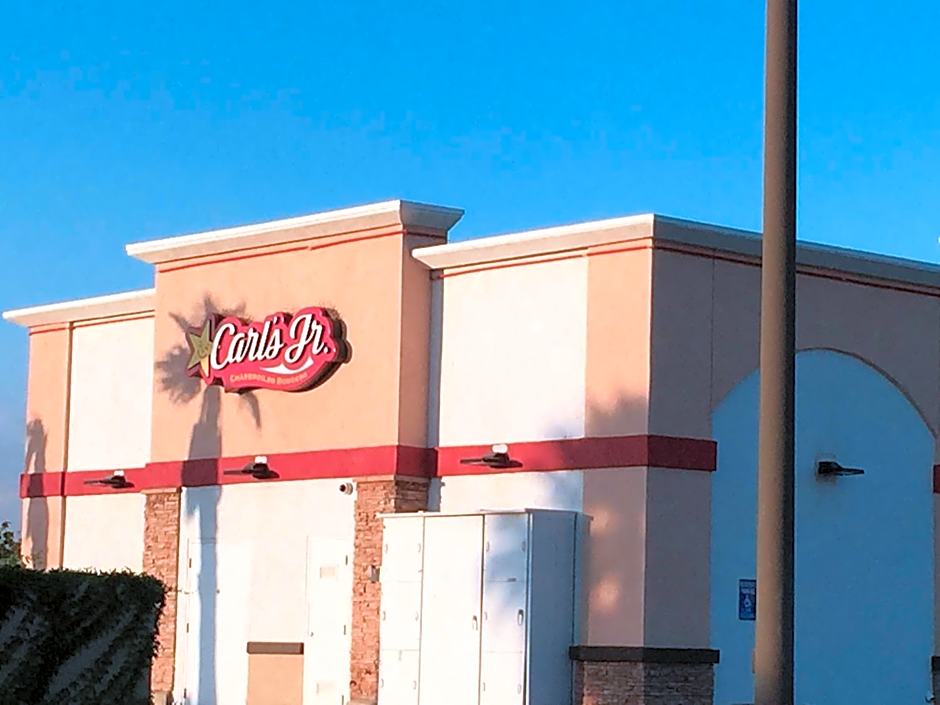 California Inn Hotel and Suites Adelanto US 395