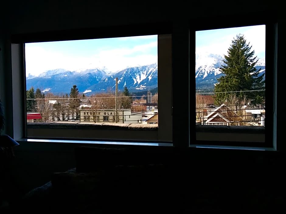 Alpenglow Penthouse by Revelstoke Vacations