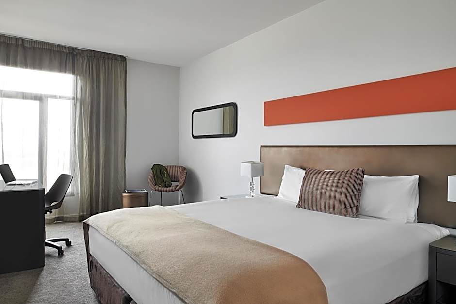 Dandenong Central Apartments Official