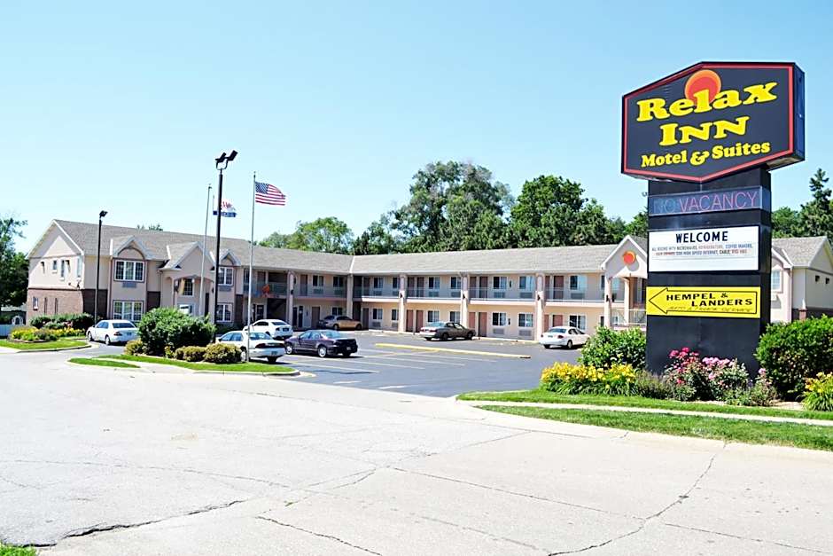 Relax Inn Motel and Suites Omaha