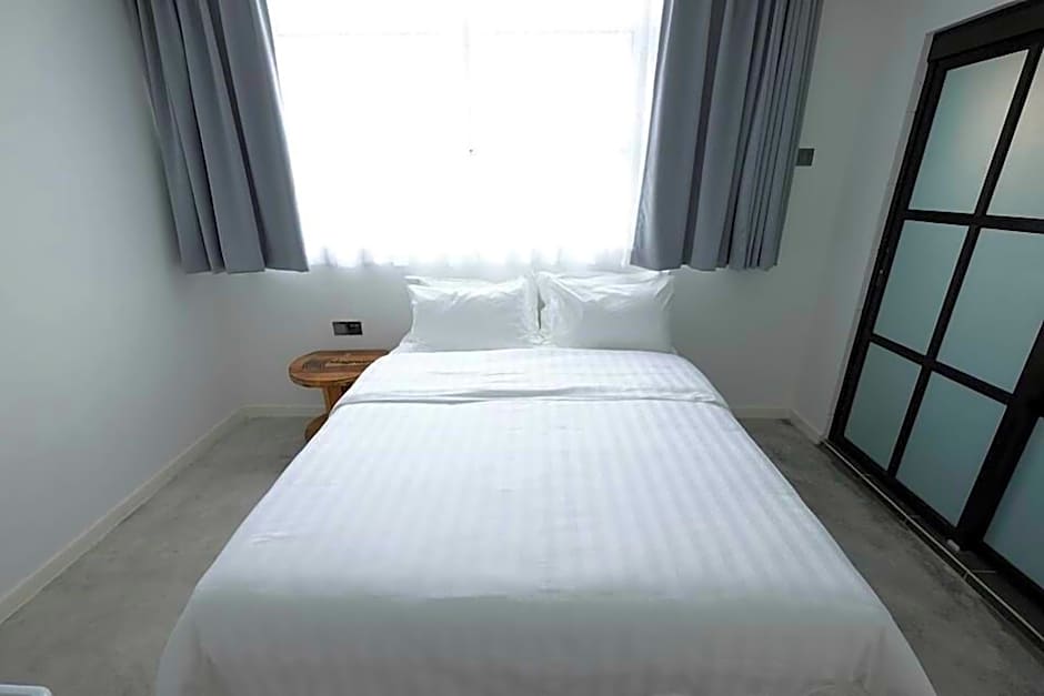 White Loft Hotel