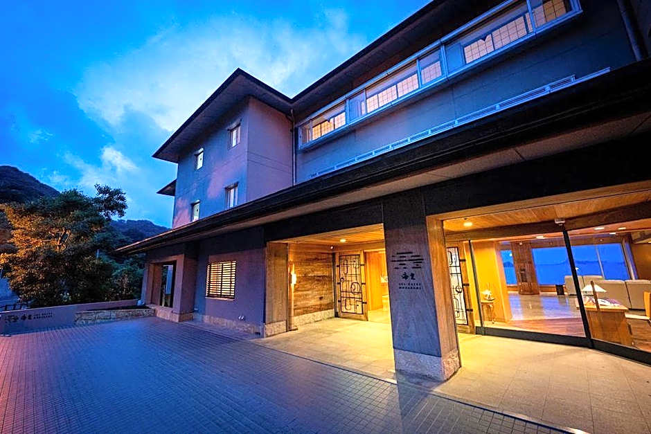  IKI RETREAT by Onko Chishin