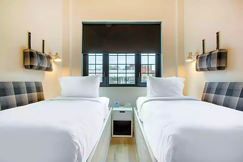 Gowanus Inn & Yard Hotel