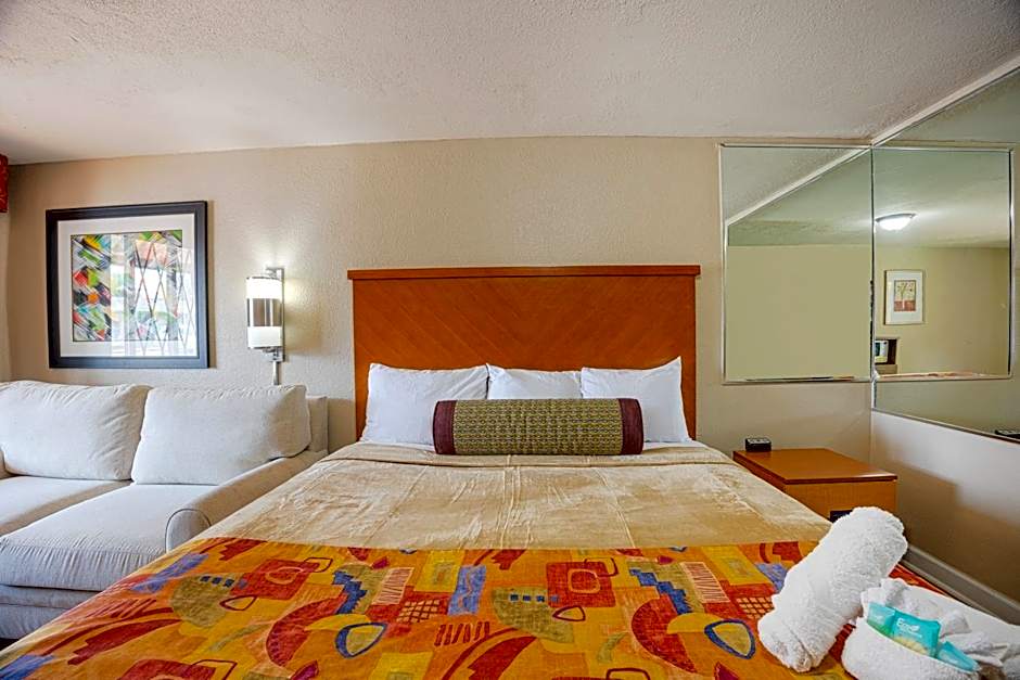 Liberty Inn and Suites near Disney World