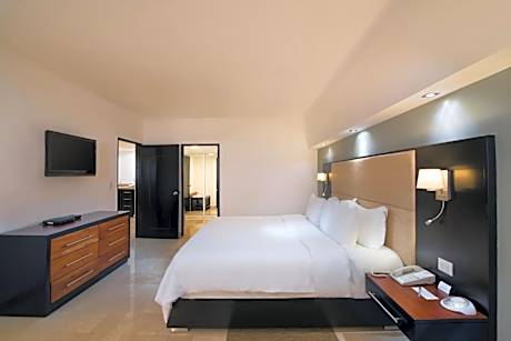 Premium One-Bedroom King Suite with Sofa Bed - Non-Smoking