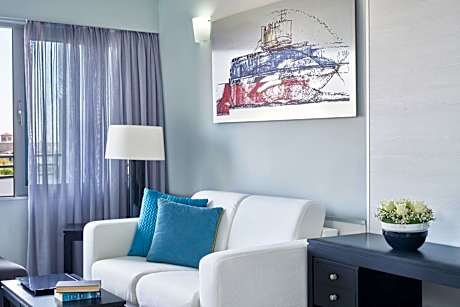 Classic Suite with Side Sea View