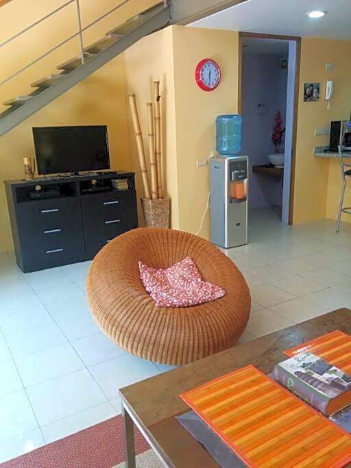 Gorgeous Open Concept Apartment