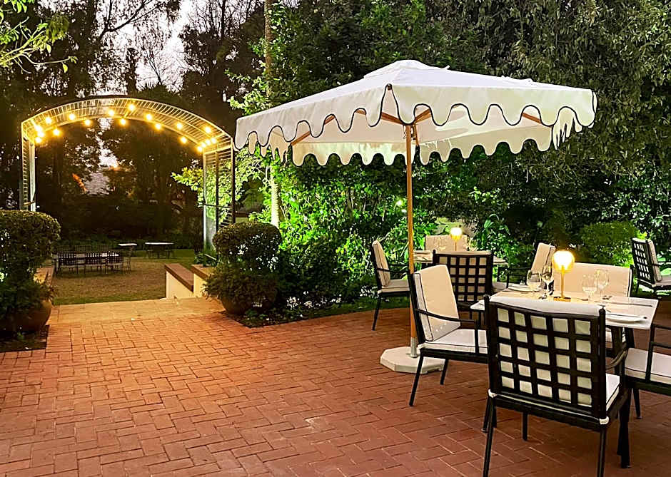 10 2nd Avenue Houghton Estate by Dream Resorts