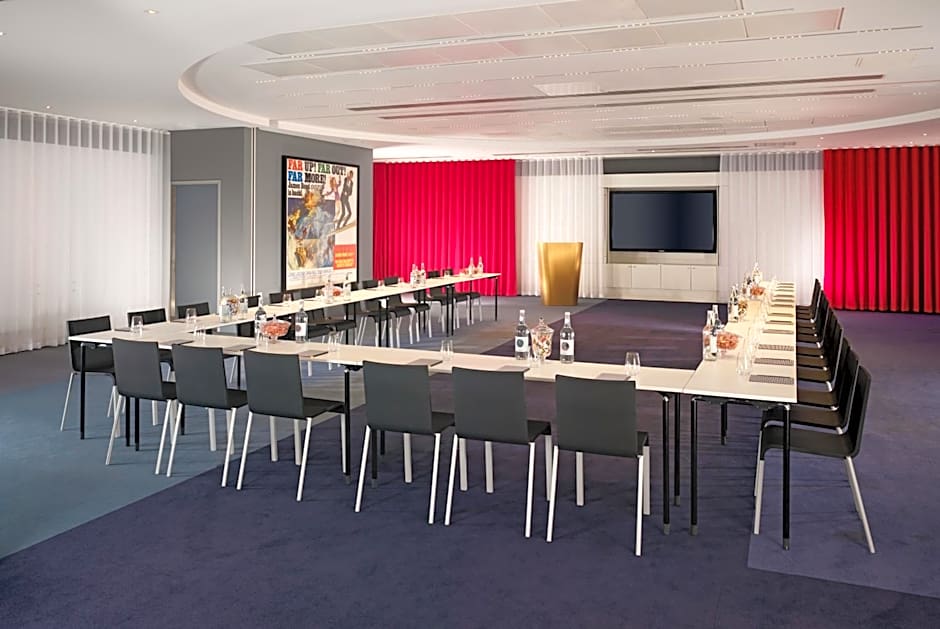 Sea Containers London