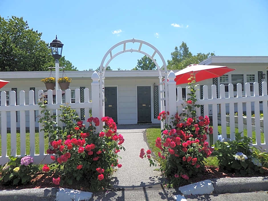 Claddagh Motel & Suites