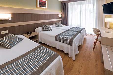 Triple Room (2 Adults + 1 Child)