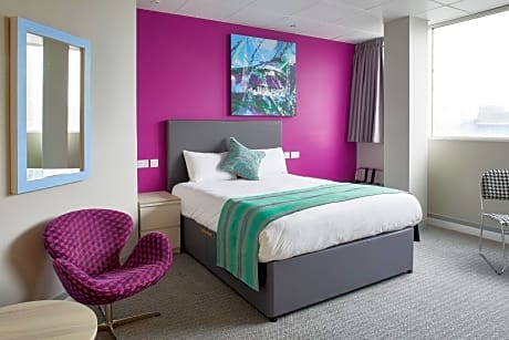 Deluxe King room with View - Top Floors