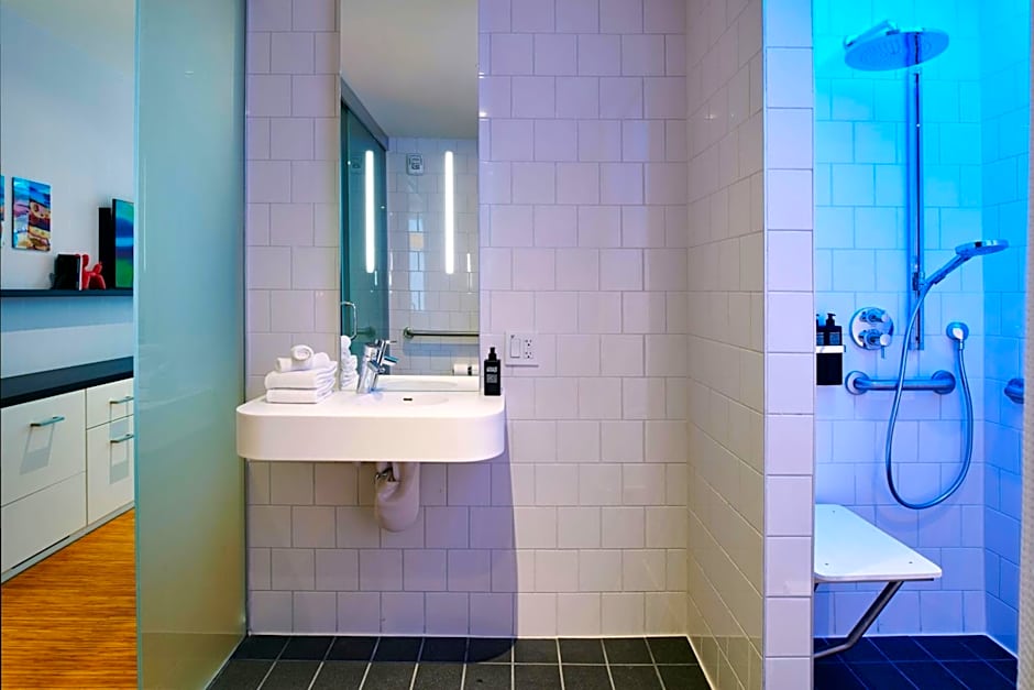 citizenM Miami Worldcenter