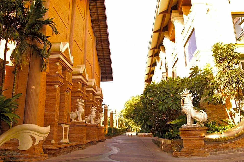 Fairtex Sports Club & Hotel