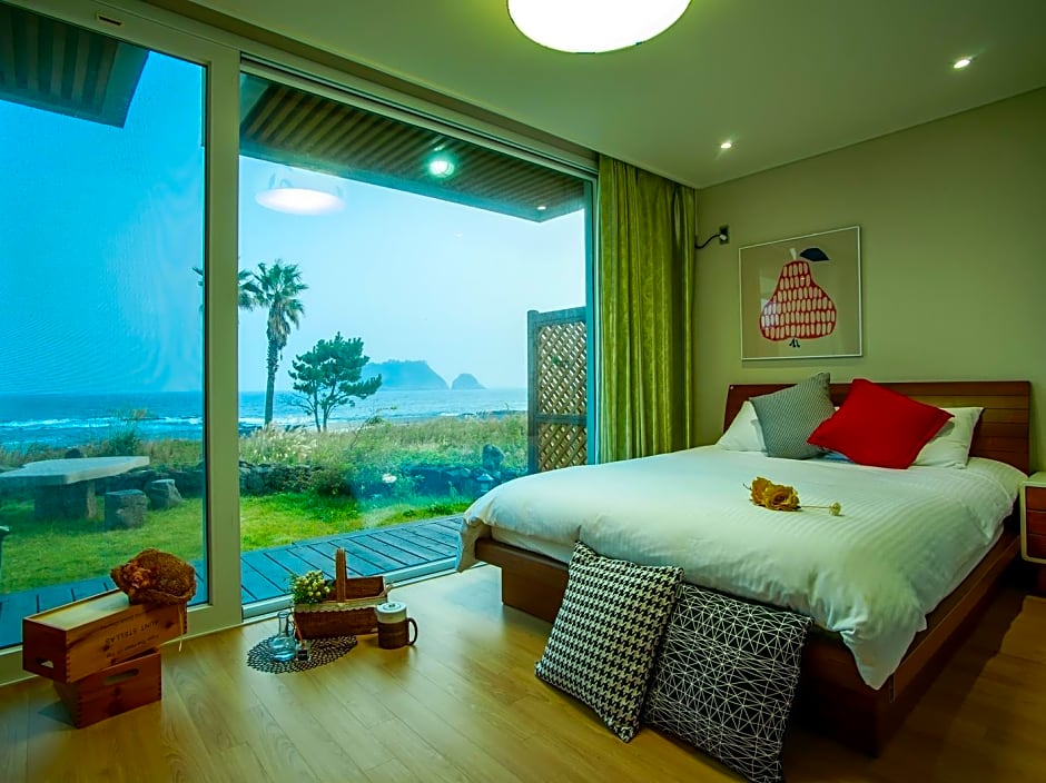 Jeju Solarseado Pension