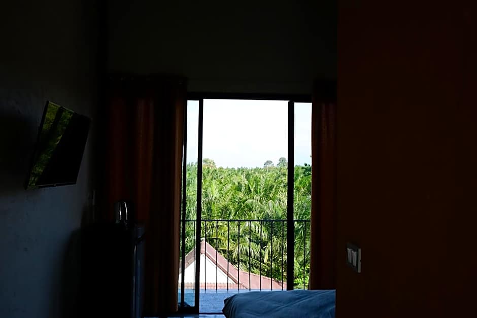 Black Elephant Boutique