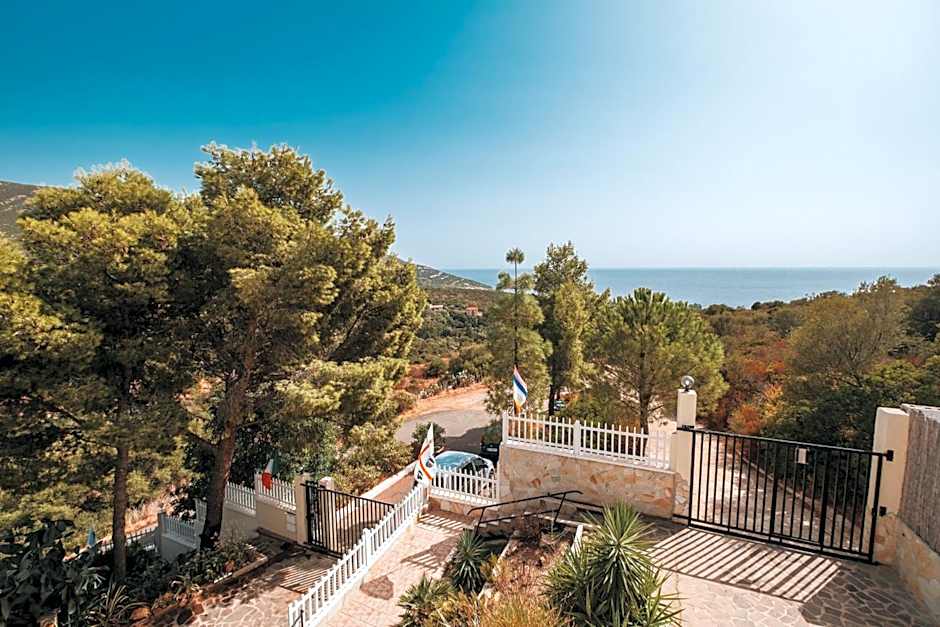 Villa Bella Salmagi - Surya Sardinia Holidays & Yoga