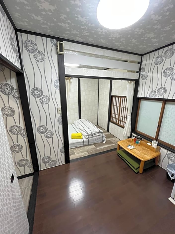 Lucky Hotel