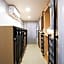 18 coins budget hotel