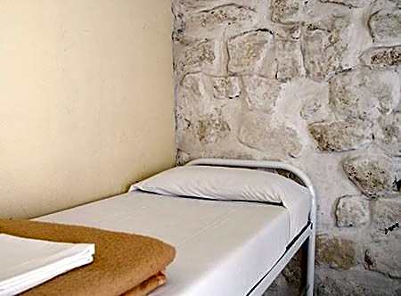 Aloha Hostel Eiffel Tower by Hiphophostels