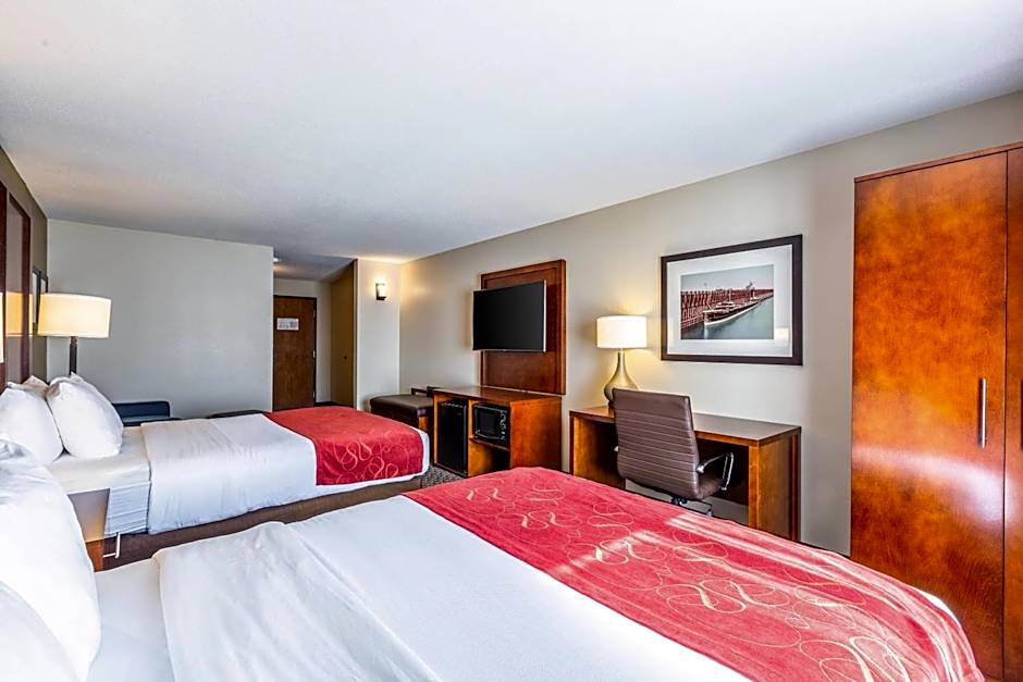 Comfort Suites Escanaba West