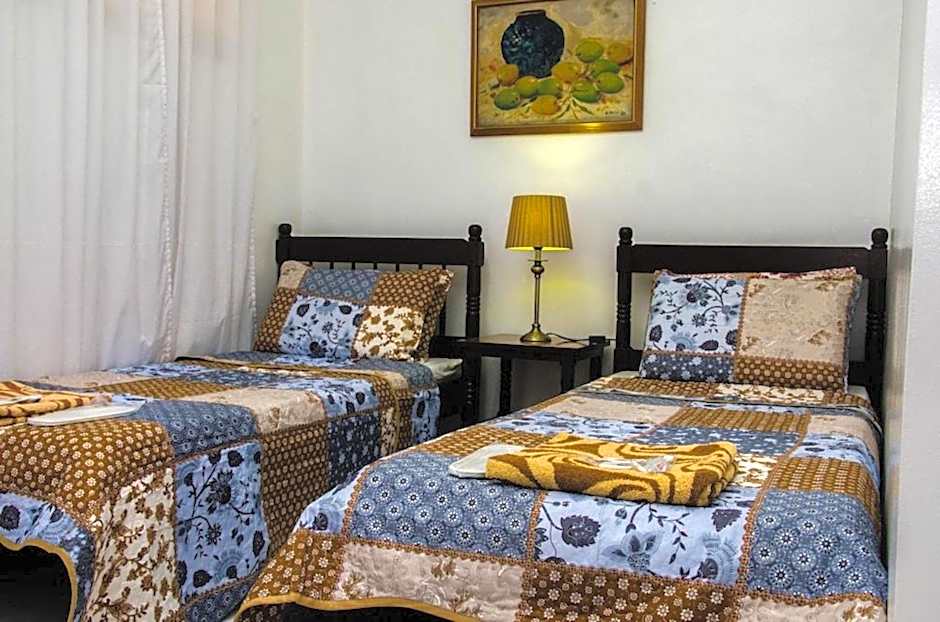 Lola Itang Pension and Restaurant