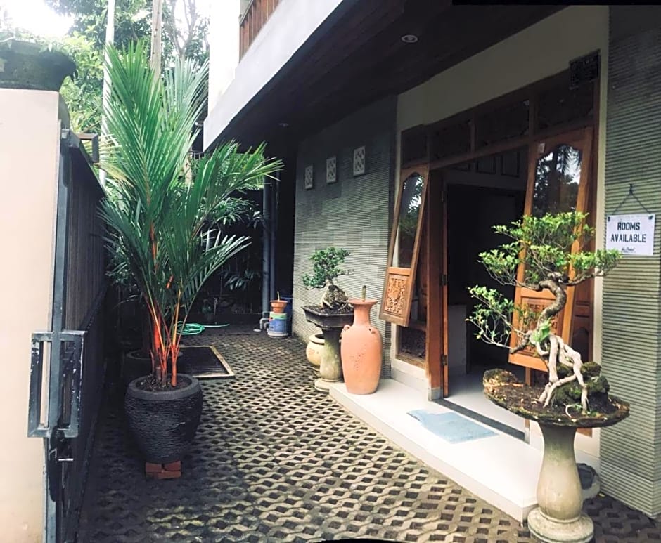The point surfcamp Bali