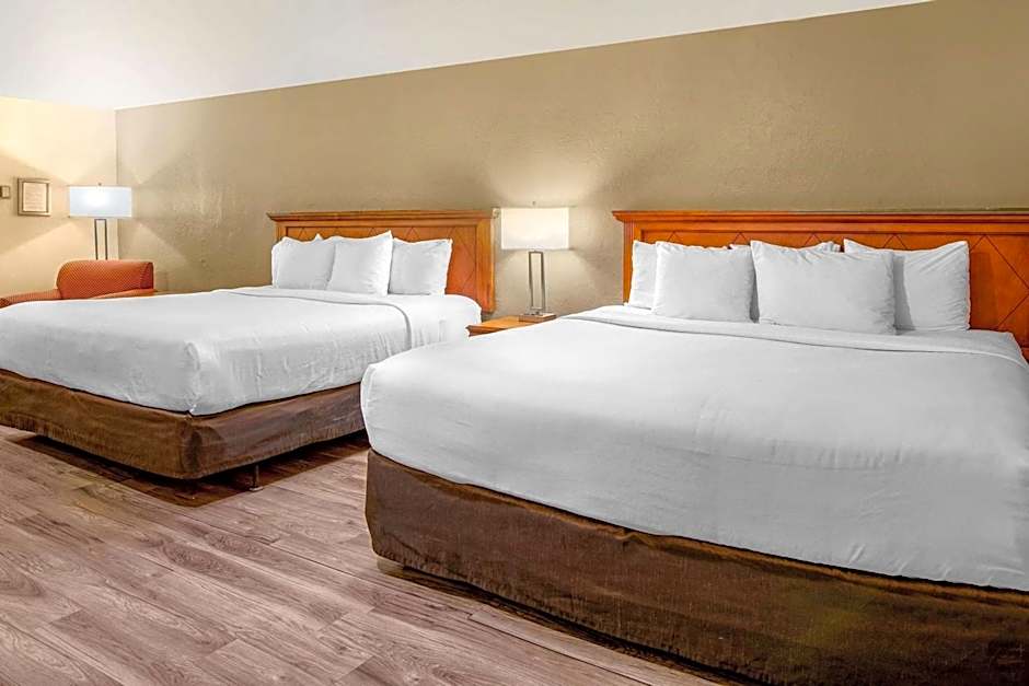 Econo Lodge Inn & Suites Durango