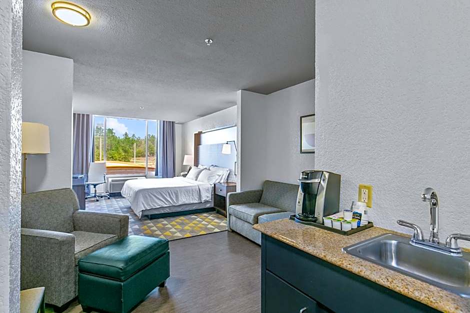 Holiday Inn Express Hotel & Suites Lucedale By IHG