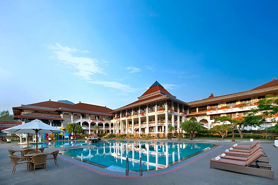 Royal Hotel and Villa Batu
