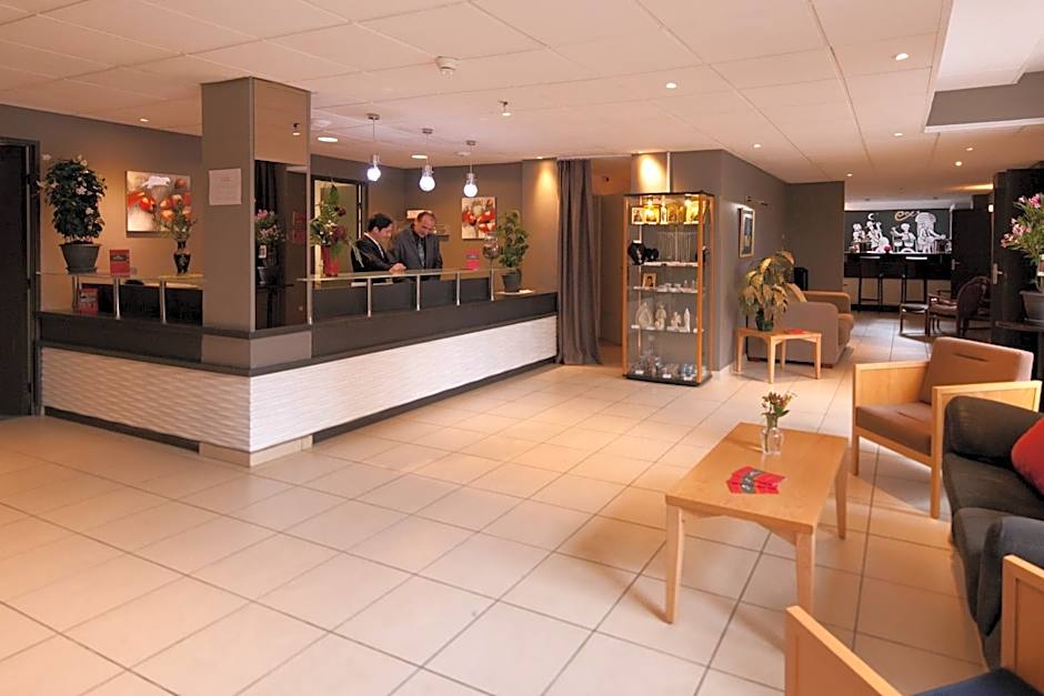 Villa Mariale by Popinns