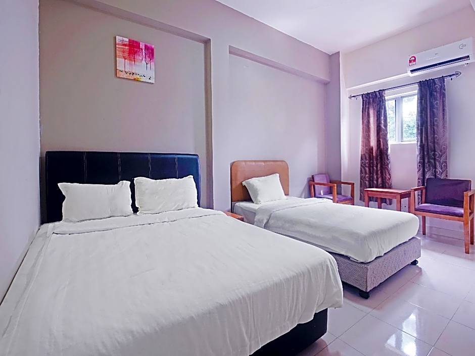 Hotel O Night Queen salak Tinggi