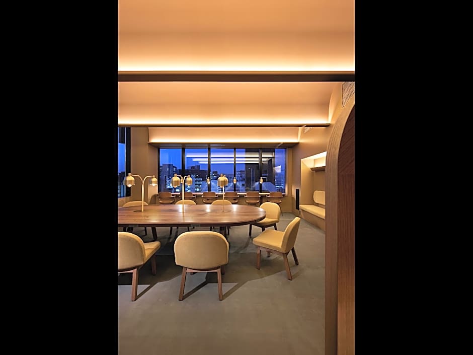 9h nine hours woman Shinjuku