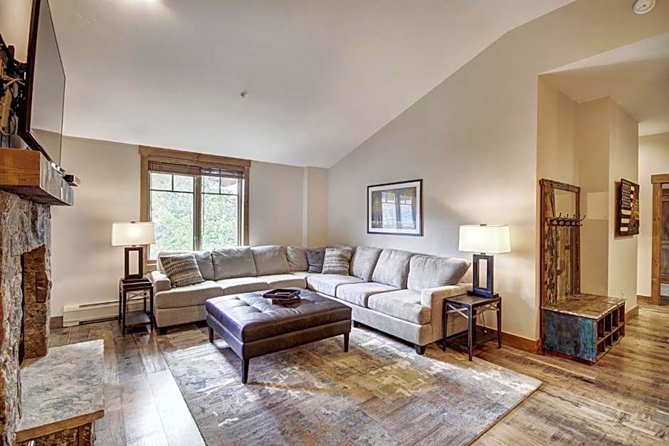 Mountain Thunder Lodge