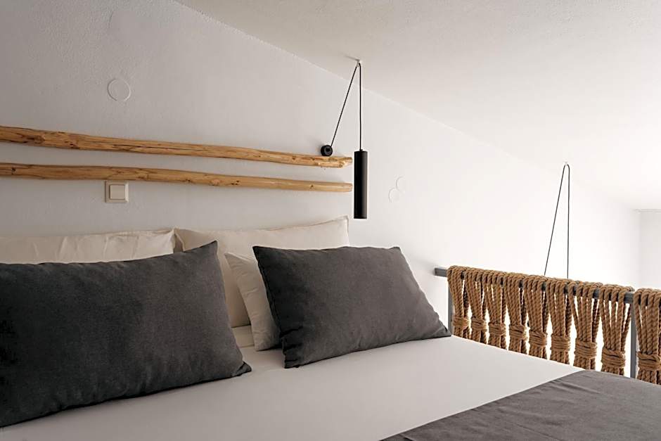 Petradi Beach Lounge Hotel