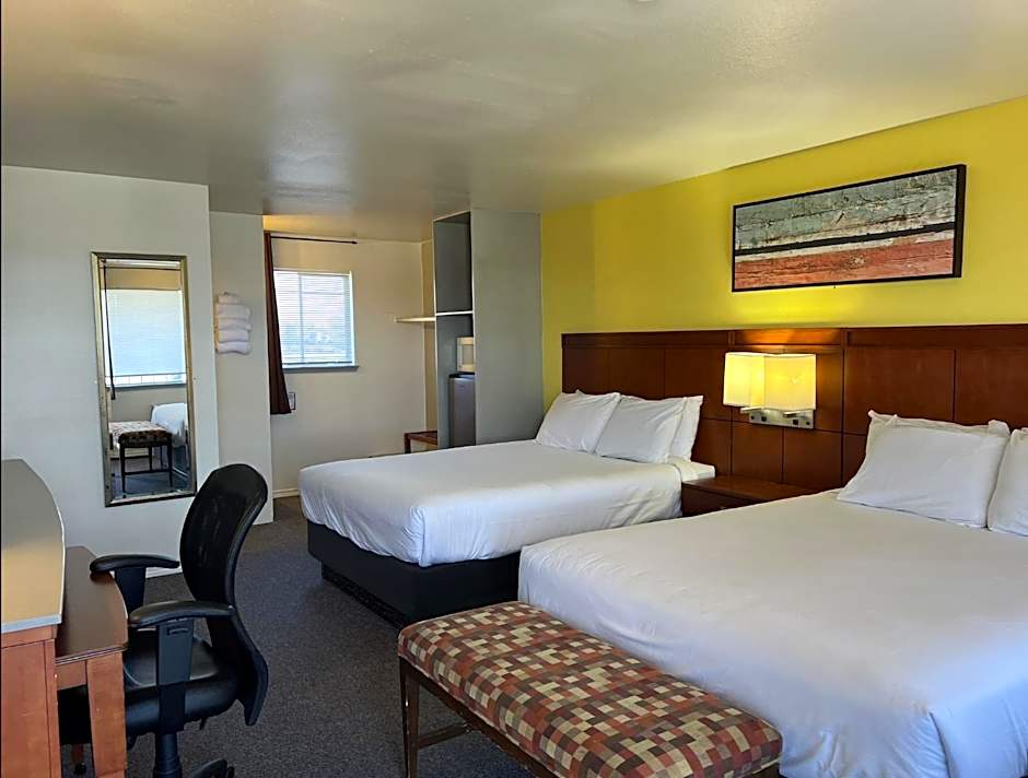 Lakeshore Inn Water Front