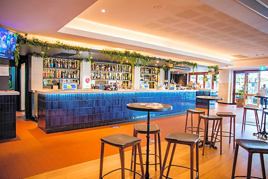 Bankstown Hotel